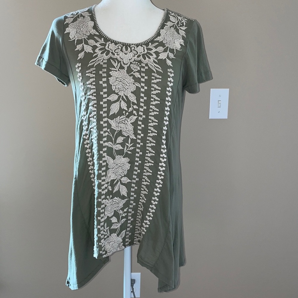 Johnny Was Olive Green Embroidered Tunic, Size XS